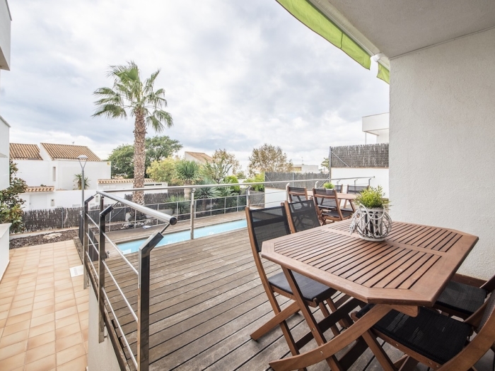 image R64 Luxury Villa Déjà View 950m from the Beach 4