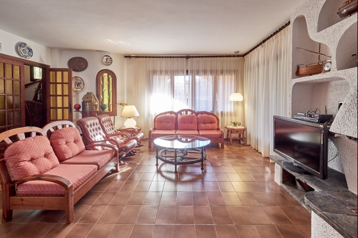 image R84 Villa con Piscina y pista de Tenis 25