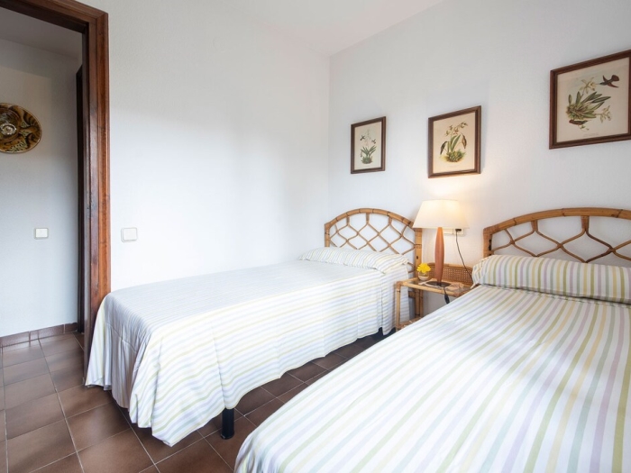 image R84 Villa con Piscina y pista de Tenis 35