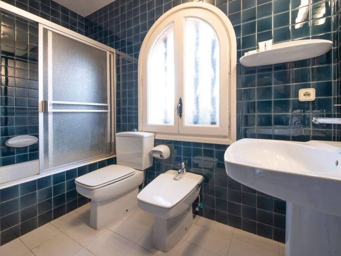 image R84 Villa con Piscina y pista de Tenis 36