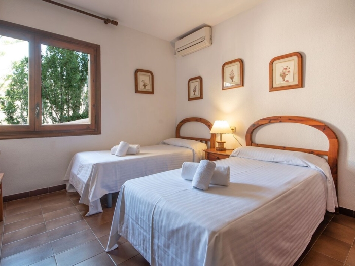 image R84 Villa con Piscina y pista de Tenis 37