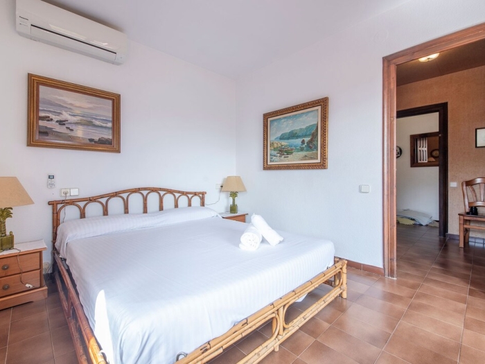 image R84 Villa con Piscina y pista de Tenis 40