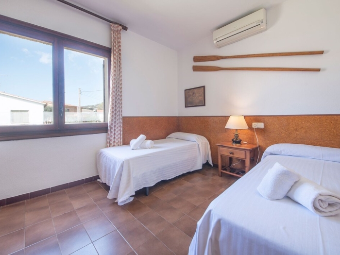 image R84 Villa con Piscina y pista de Tenis 44