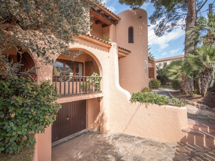image R84 Villa con Piscina y pista de Tenis 7