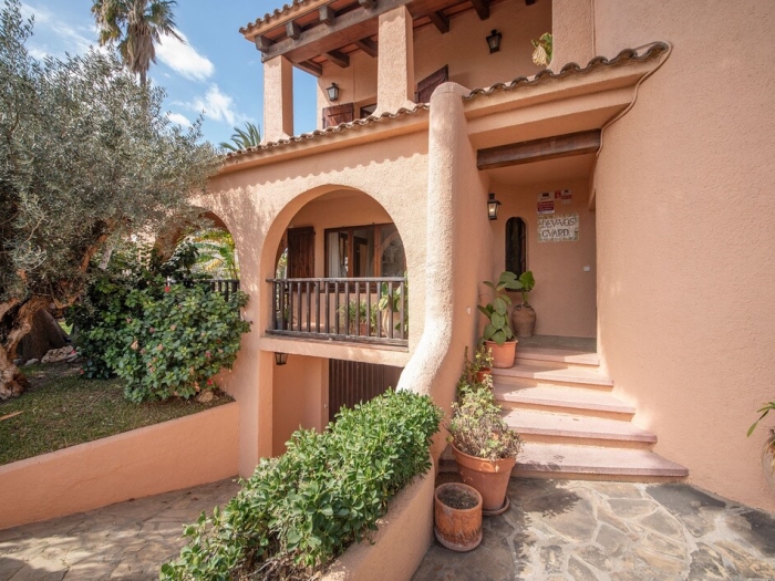 image R84 Villa con Piscina y pista de Tenis 8