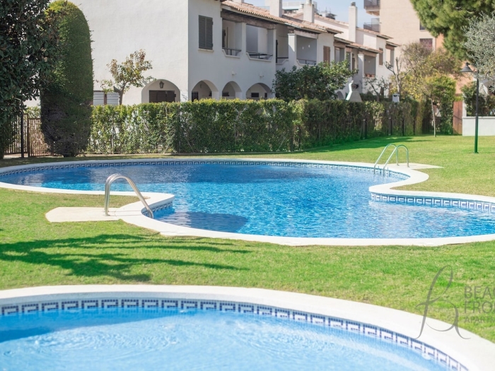 image R85 Casa Estany Playa 2