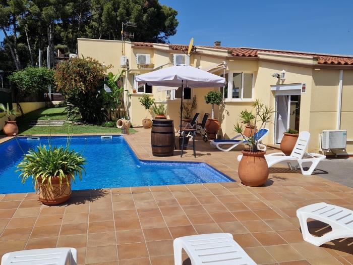 R88 Villa Vista Alegre