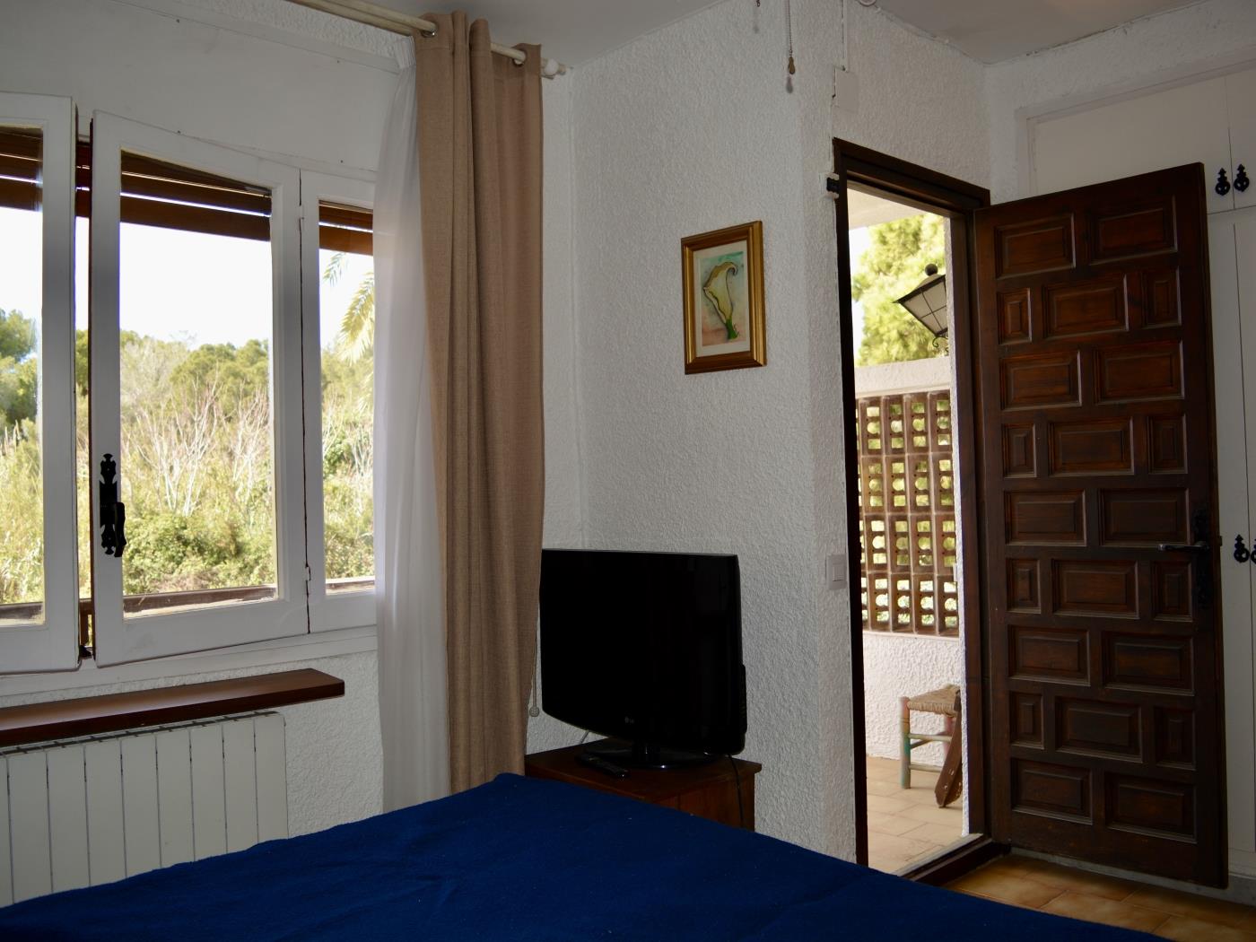 image R97 Exclusiva casa adosada en venta delante de la piscina en Alorda Park 17