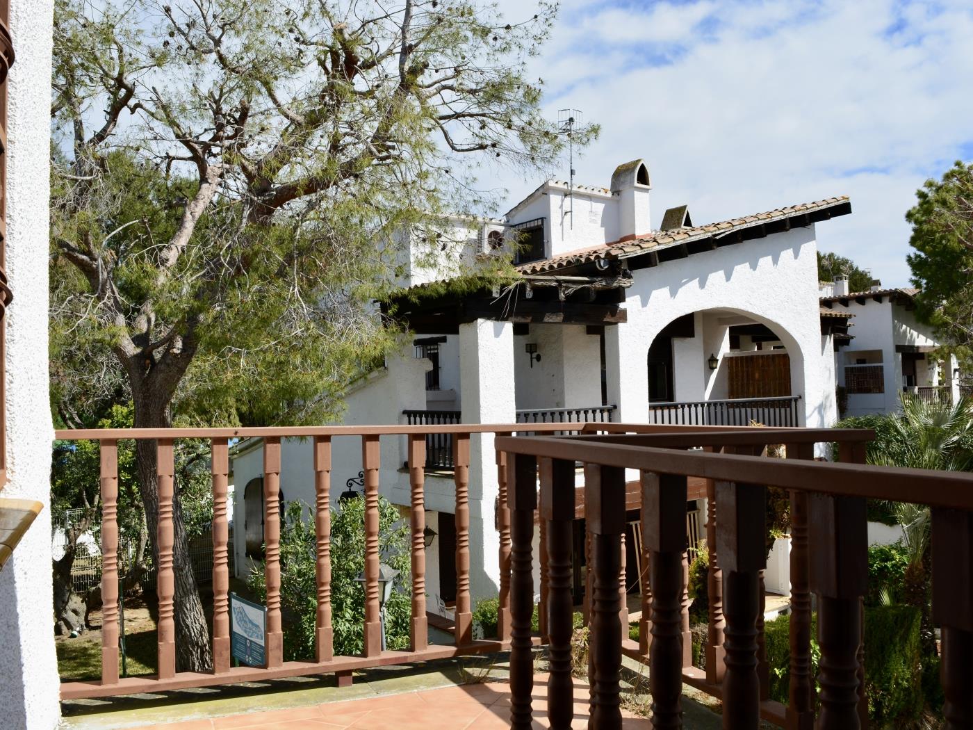 image R97 Exclusiva casa adosada en venta delante de la piscina en Alorda Park 26