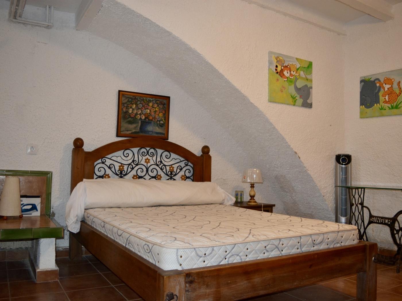image R97 Exclusiva casa adosada en venta delante de la piscina en Alorda Park 40
