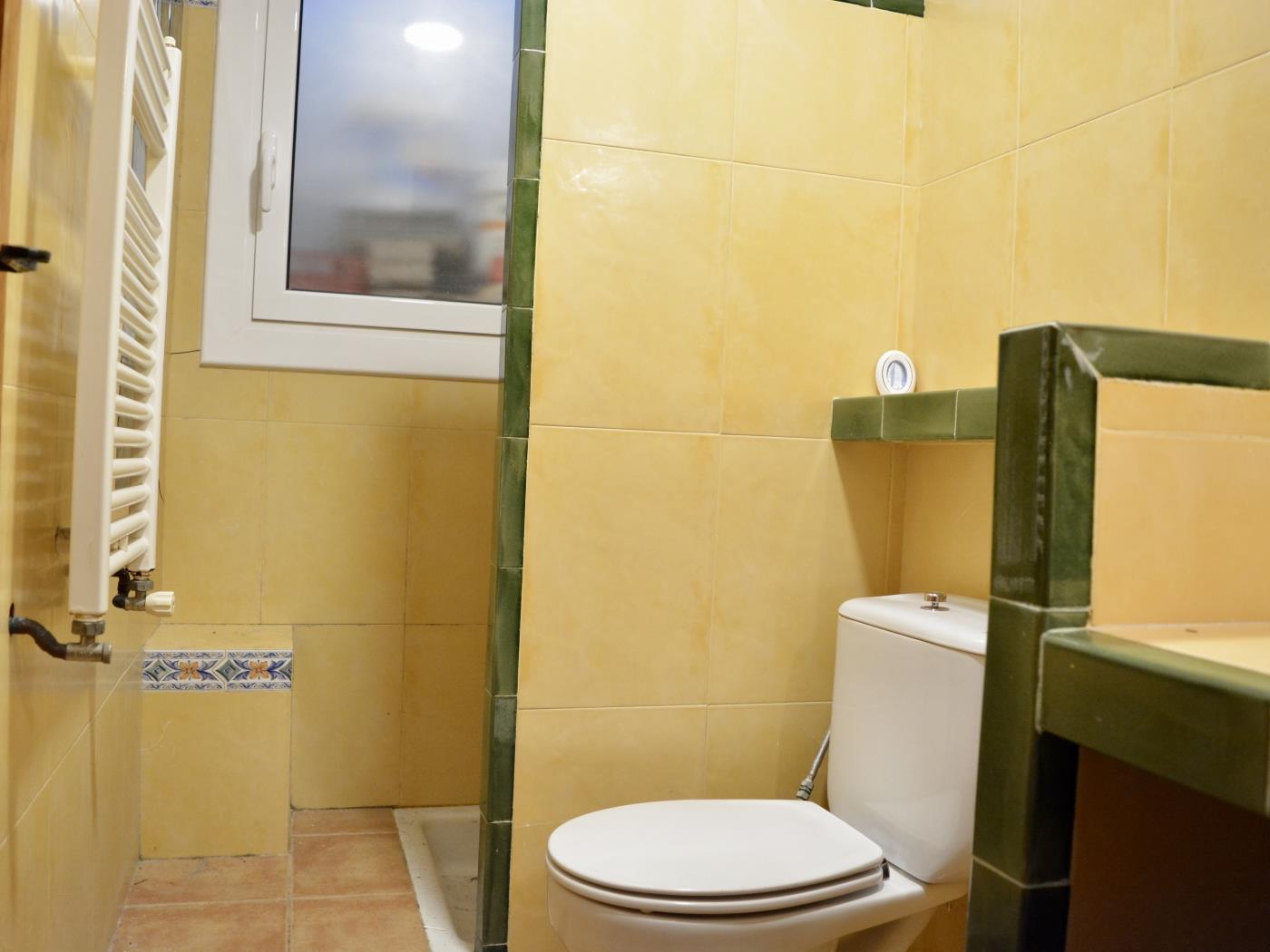 image R97 Exclusiva casa adosada en venta delante de la piscina en Alorda Park 42