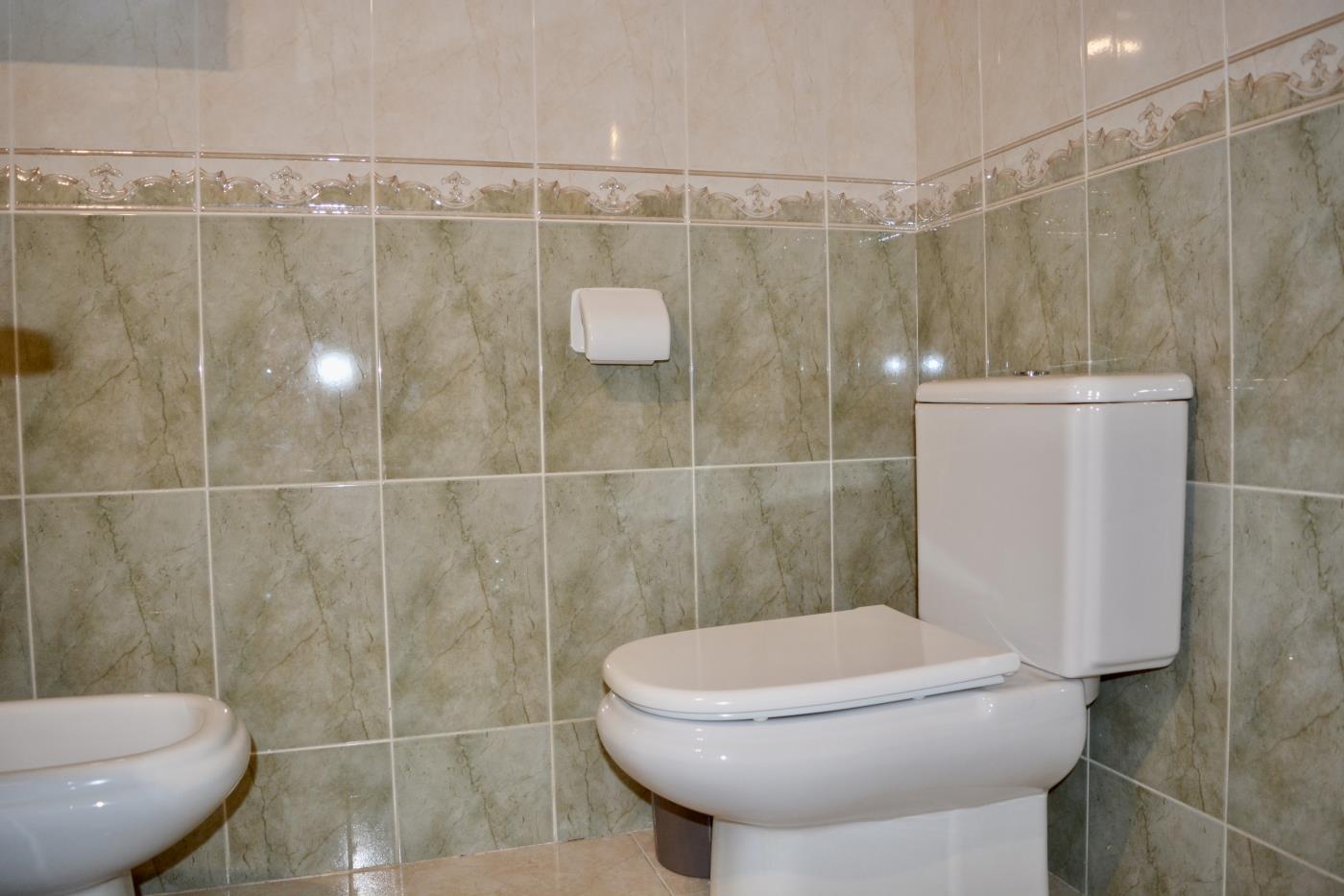 image R123 Apartamento con parking + piscina 19