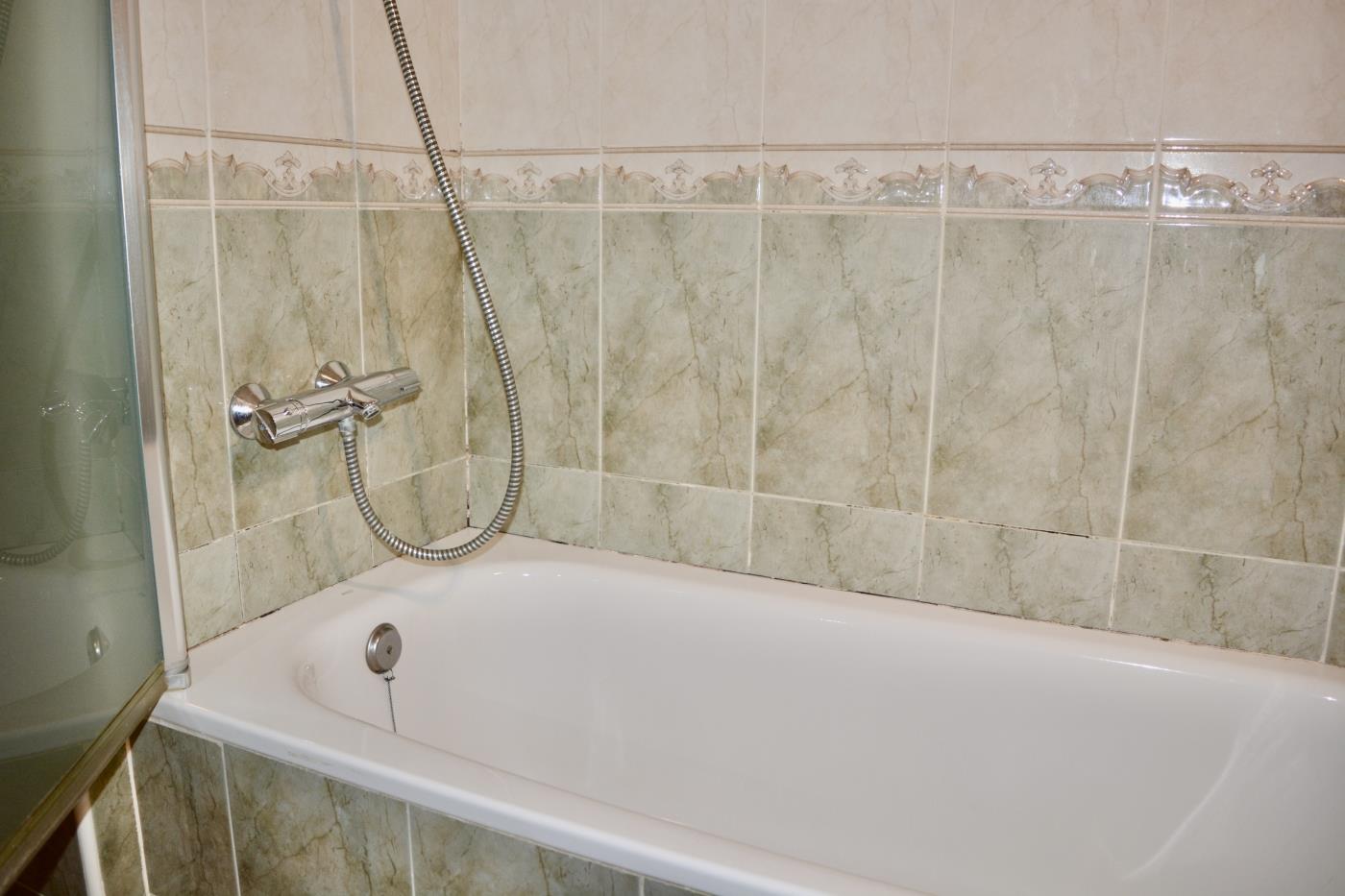 image R123 Apartamento con parking + piscina 20