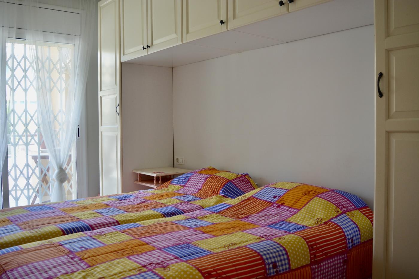 image R123 Apartamento con parking + piscina 22