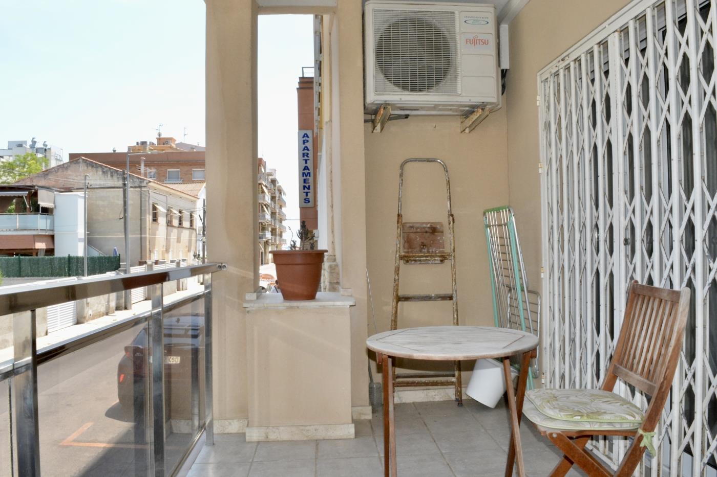image R123 Apartamento con parking + piscina 3