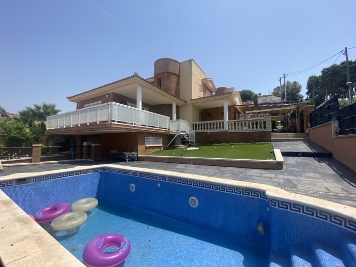R134 Sunny Villa Calafell