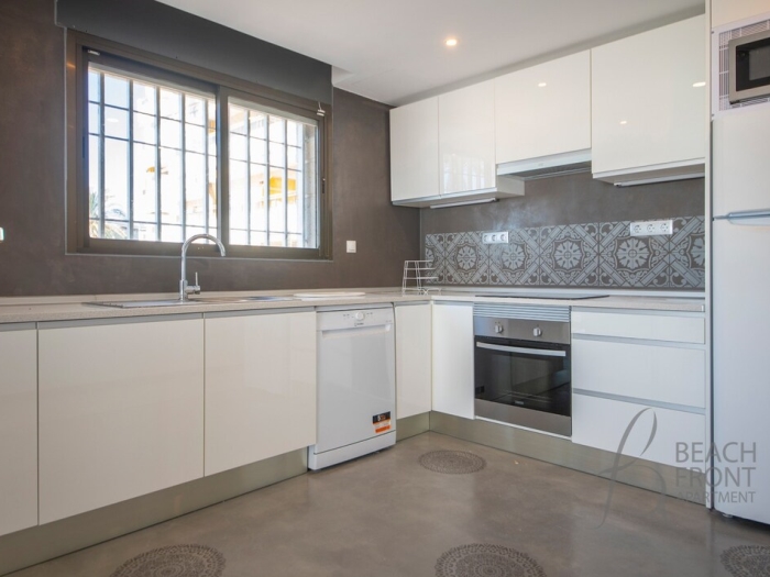 image R139 Apartament beachfront Guillem 14