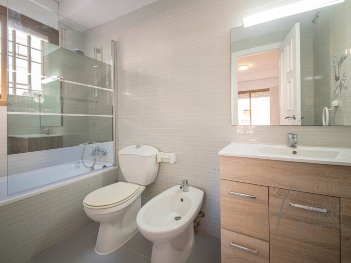 image R139 Apartament beachfront Guillem 23