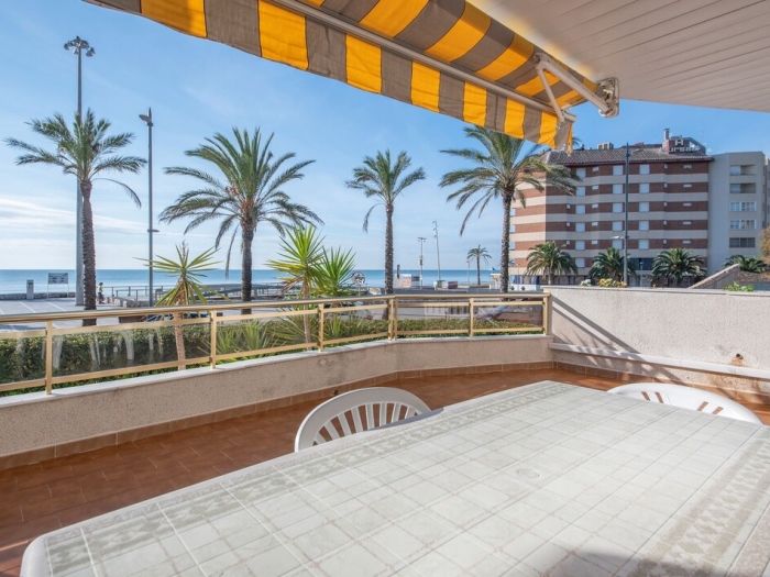 image R139 Apartament beachfront Guillem 3