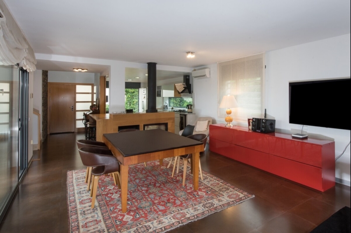 image R144 Villa Anna See View 4