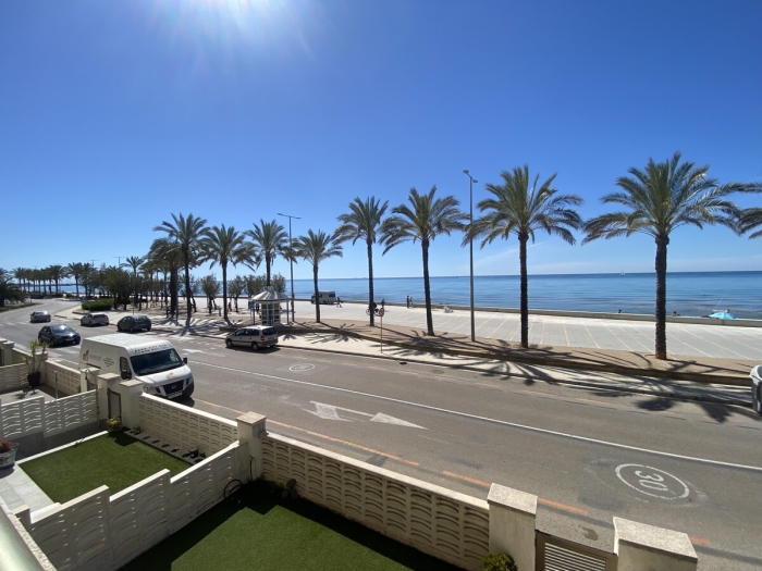 image R151 Beachfrontapartment Calafell 29