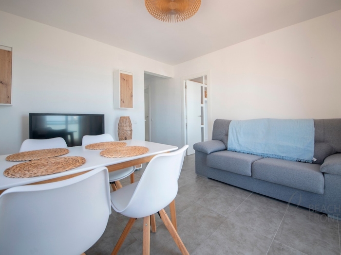 image R155 Beachfrontapartment 3 4