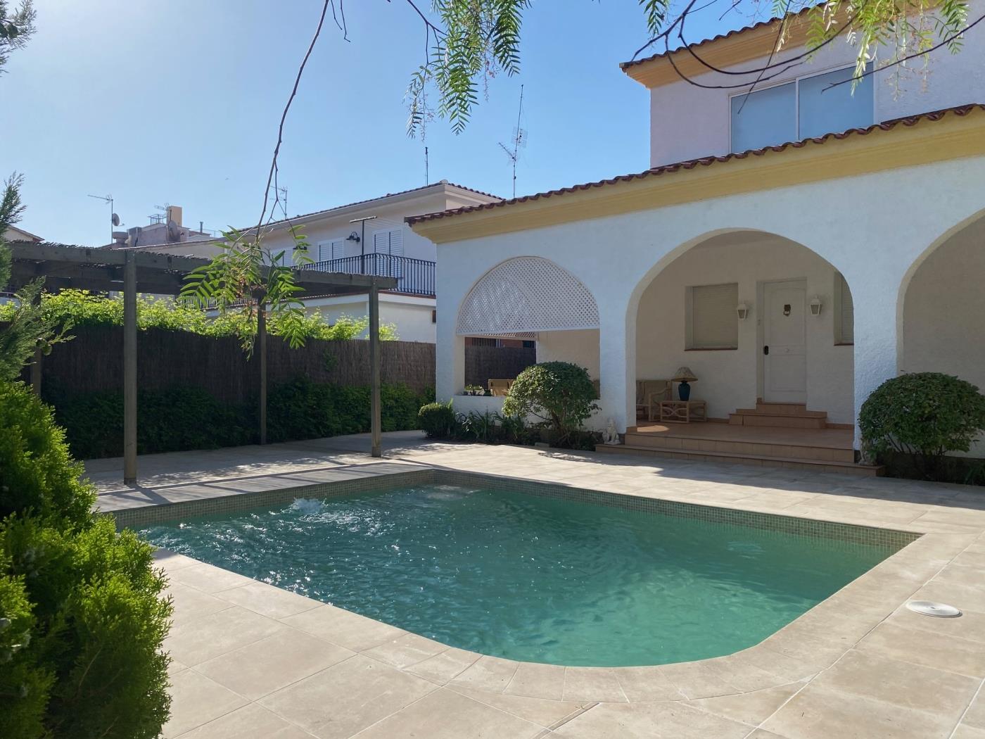 image R5 Casa Colonial con piscina privada en Coma-ruga 4
