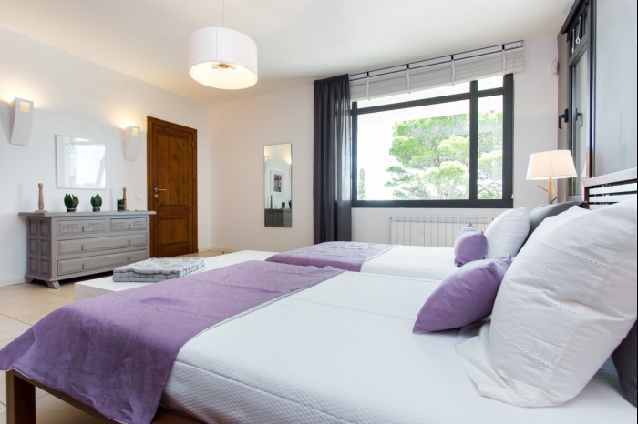 image TH06 Villa · Miami Platja · 6 dormitorios · 12 camas · 4 baños 15