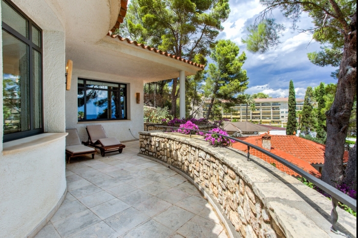 image TH06 Villa · Miami Platja · 6 dormitorios · 12 camas · 4 baños 25