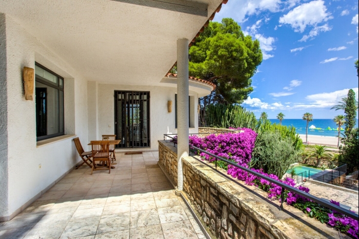 image TH06 Villa · Miami Platja · 6 dormitorios · 12 camas · 4 baños 26