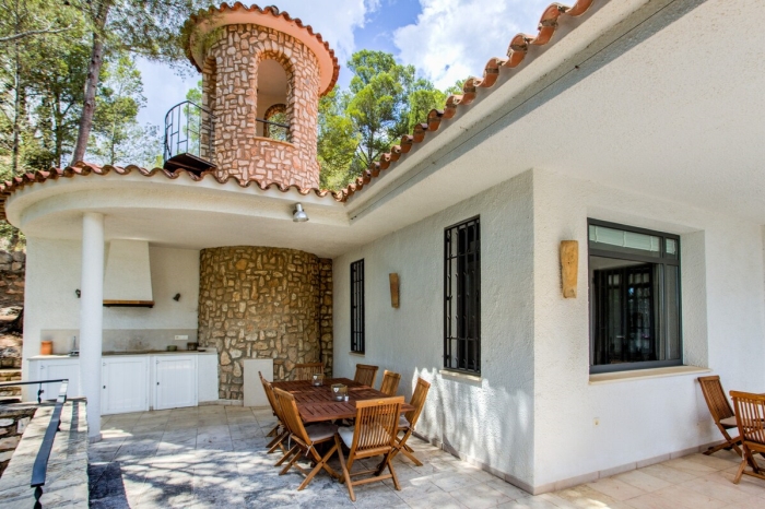 image TH06 Villa · Miami Platja · 6 dormitorios · 12 camas · 4 baños 27