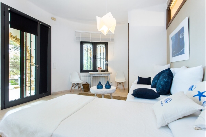 image TH06 Villa · Miami Platja · 6 dormitorios · 12 camas · 4 baños 32
