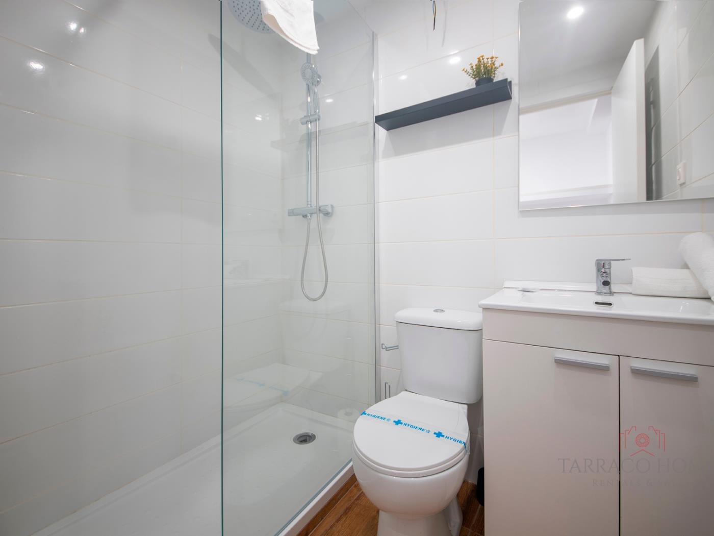 image TH08 Apartamento Moderno con Patio Privado 21