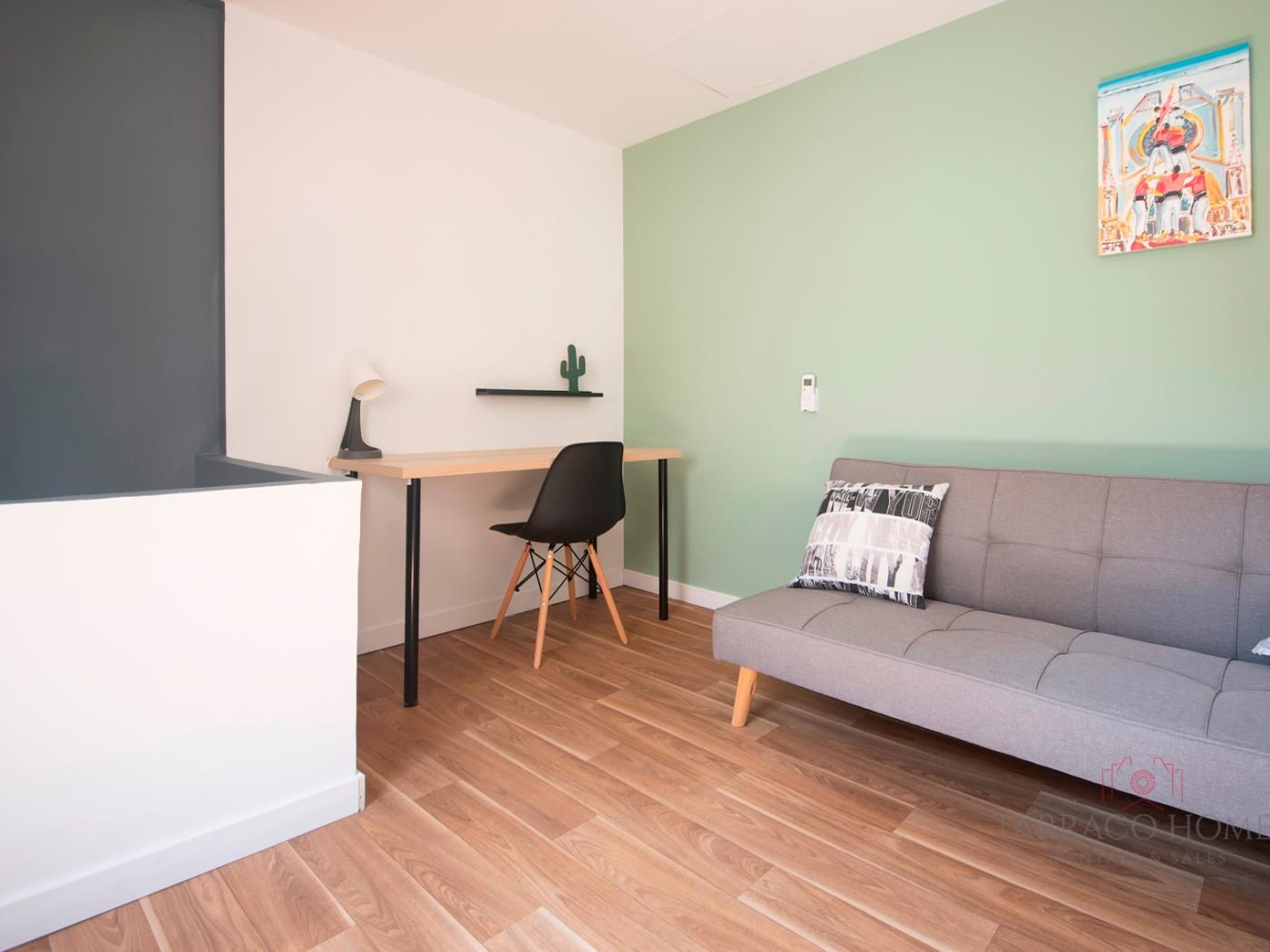 image TH08 Apartamento Moderno con Patio Privado 31