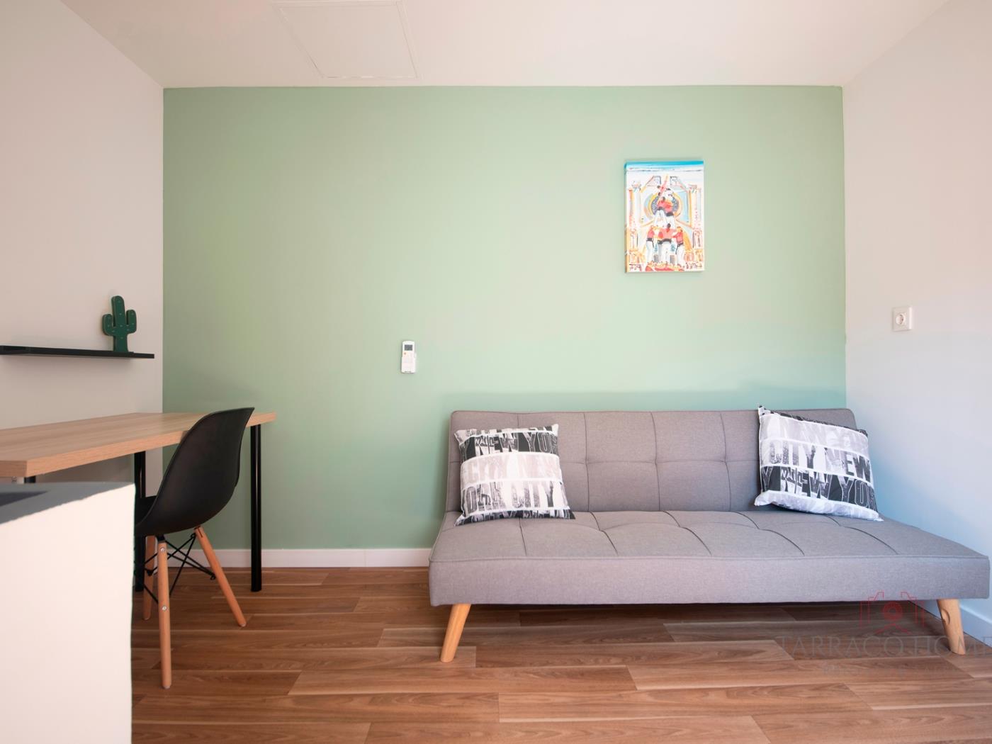 image TH08 Apartamento Moderno con Patio Privado 33