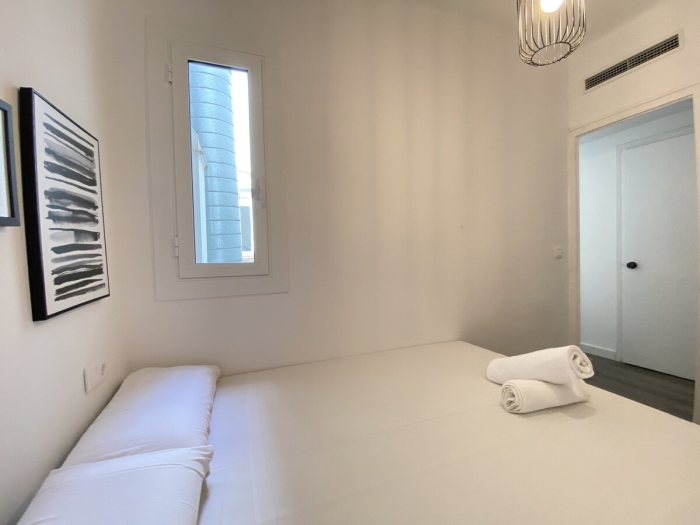 image TH10 Apartamento · Tarragona · 3 dormitorios · 3 camas · 1 baño 10