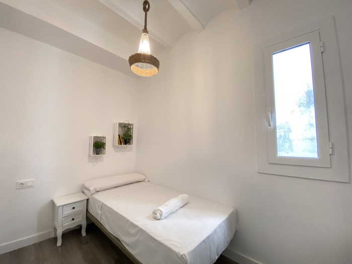 image TH10 Apartamento · Tarragona · 3 dormitorios · 3 camas · 1 baño 8