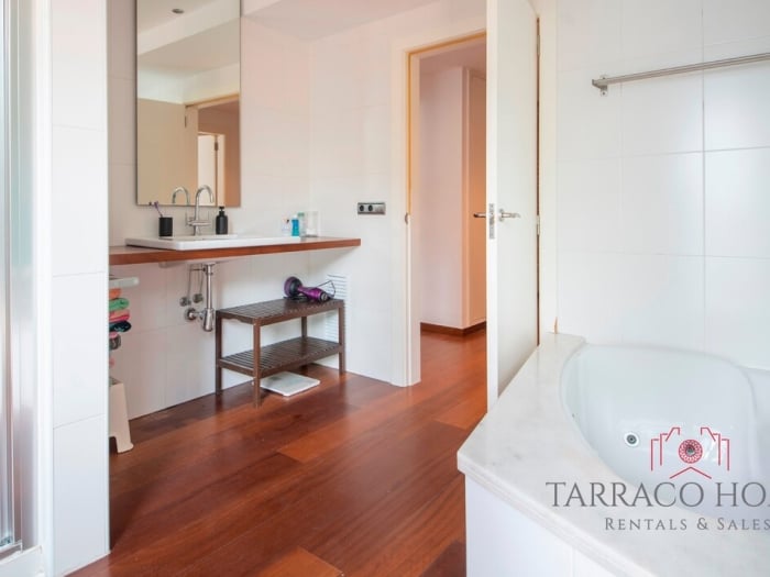 image TH100 Villa en Tamarit con vistas al mar 26