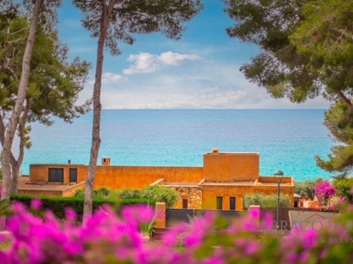 image TH100 Villa en Tamarit con vistas al mar 2