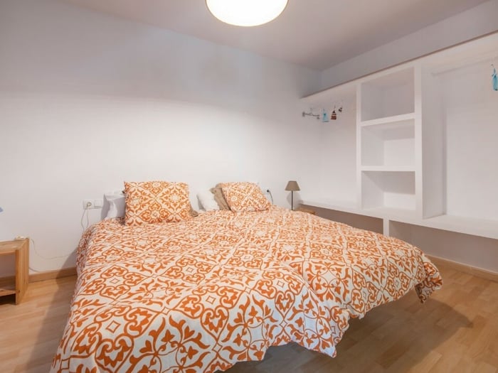 image th121 Apartamento · Tarragona · 2 dormitorios · 4 camas · 1 baño 15