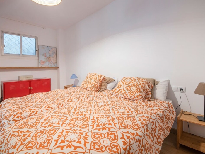 image th121 Apartamento · Tarragona · 2 dormitorios · 4 camas · 1 baño 16