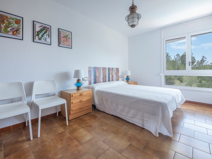 image th128 Villa · Tarragona · 4 dormitorios · 5 camas · 4 baños 36