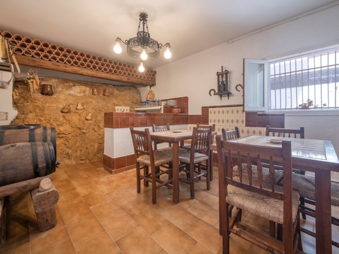 image th128 Villa · Tarragona · 4 dormitorios · 5 camas · 4 baños 5