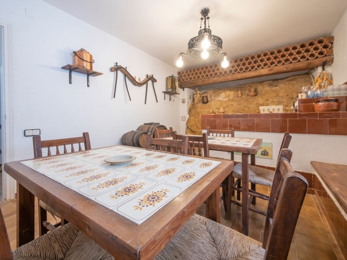 image th128 Villa · Tarragona · 4 dormitorios · 5 camas · 4 baños 7