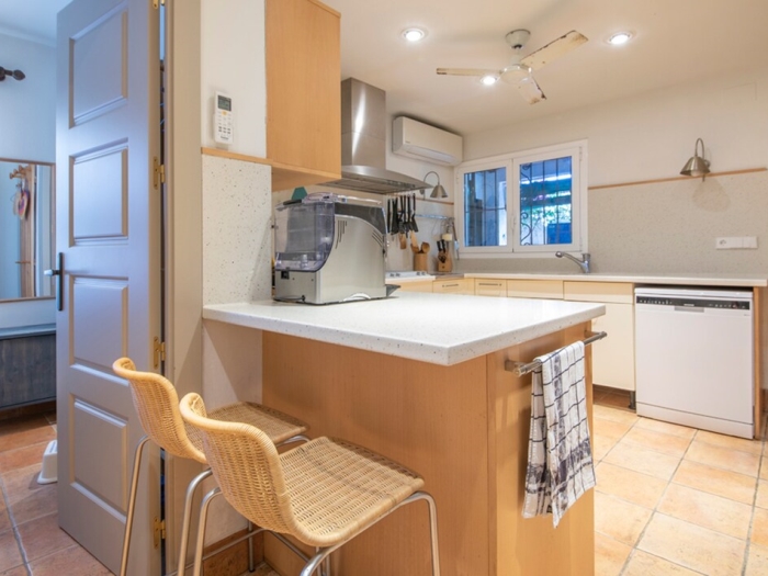 image th129 Villa in Cambrils · 5 bedrooms · 9 beds · 3 baths 10