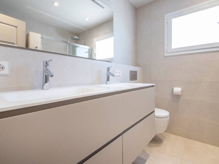 image th129 Villa in Cambrils · 5 bedrooms · 9 beds · 3 baths 16