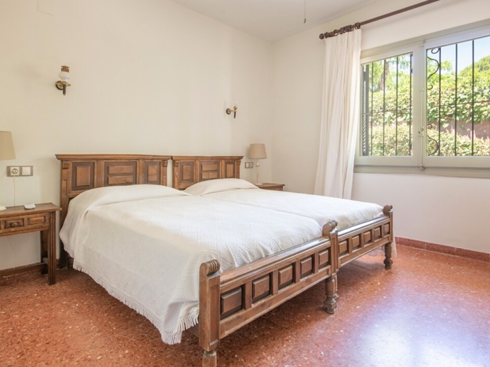 image th129 Villa in Cambrils · 5 bedrooms · 9 beds · 3 baths 17