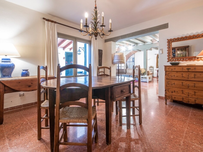 image th129 Villa in Cambrils · 5 bedrooms · 9 beds · 3 baths 5