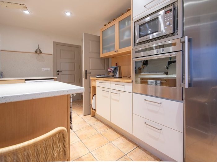 image th129 Villa in Cambrils · 5 bedrooms · 9 beds · 3 baths 8