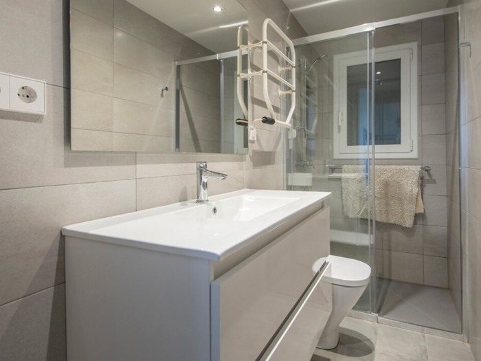 image th129 Villa in Cambrils · 5 bedrooms · 9 beds · 3 baths 9
